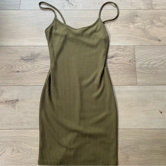 Green mini bodycon dress - Picture 1 of 2